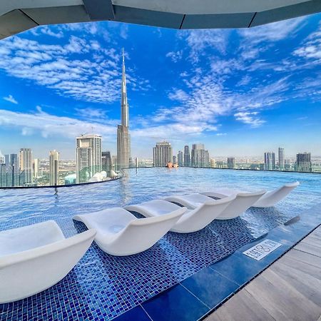 Infinity Pool & Burj Khalifa View L Luxe Paramount Dubaj Exteriér fotografie